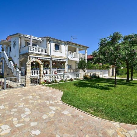 Apartments Rote Rosen Nin Exterior foto